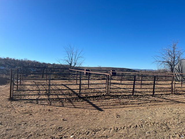 2472 W 3000 N, Roosevelt, UT 84066