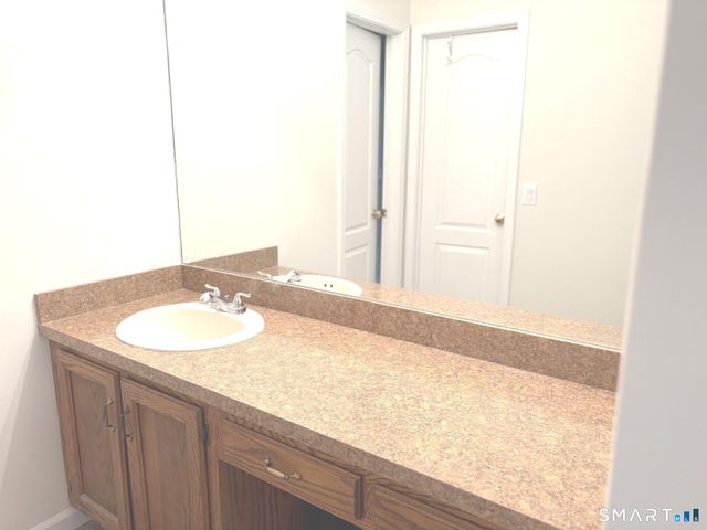 166 Old Brookfield Road 33-1, Danbury, CT 06811
