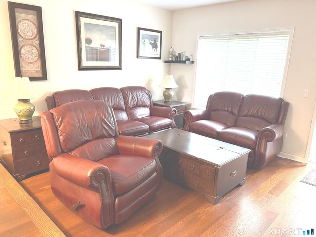166 Old Brookfield Road 33-1, Danbury, CT 06811