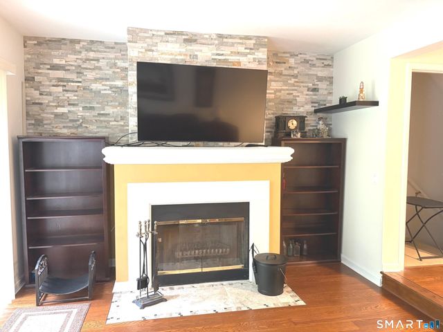 166 Old Brookfield Road 33-1, Danbury, CT 06811