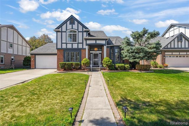 441 Parkview Drive Drive, Detroit, MI 48214