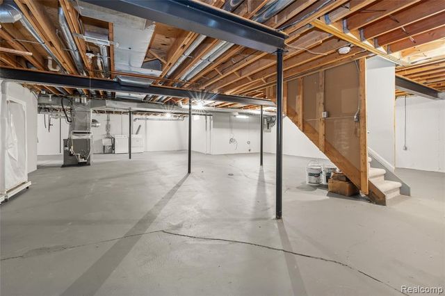 441 Parkview Drive Drive, Detroit, MI 48214