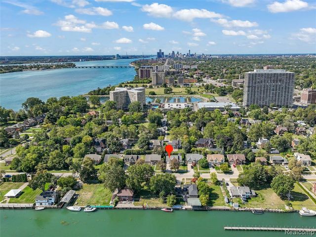 441 Parkview Drive Drive, Detroit, MI 48214