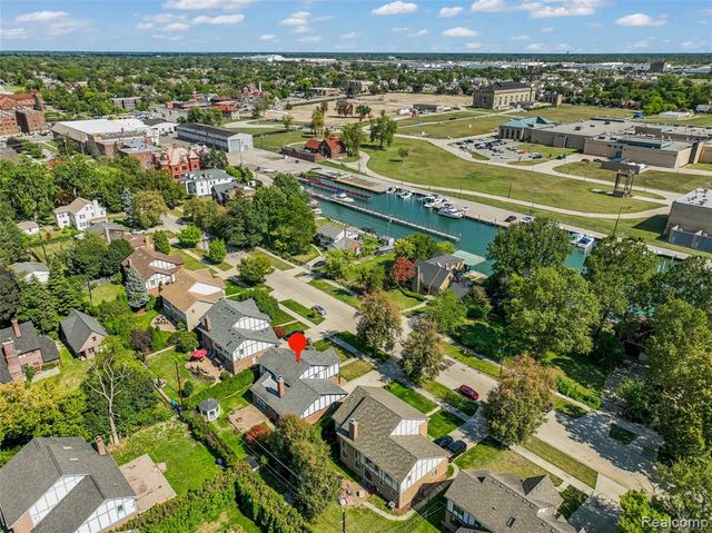 441 Parkview Drive Drive, Detroit, MI 48214