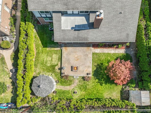 441 Parkview Drive Drive, Detroit, MI 48214