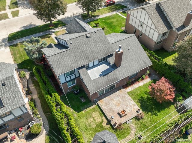 441 Parkview Drive Drive, Detroit, MI 48214