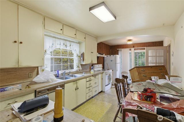 3405 S Monroe Street, Tacoma, WA 98409