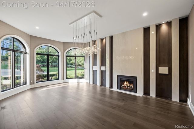 5305 Elmgate Bay Drive, Orchard Lake Village, MI 48324