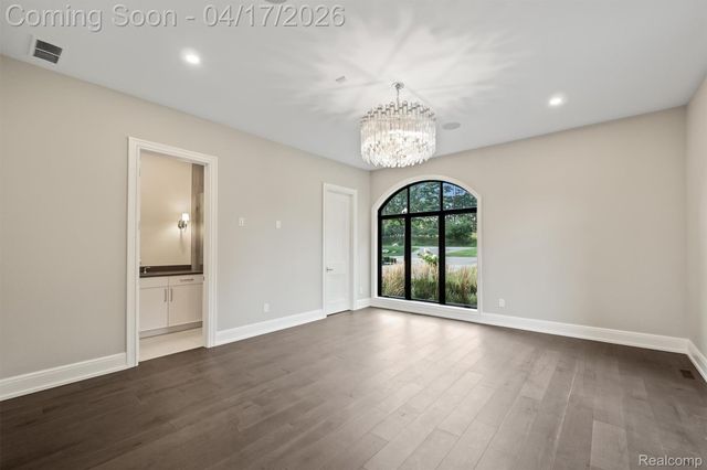5305 Elmgate Bay Drive, Orchard Lake Village, MI 48324
