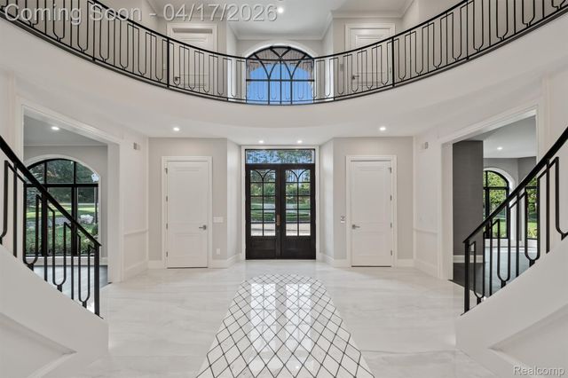 5305 Elmgate Bay Drive, Orchard Lake Village, MI 48324