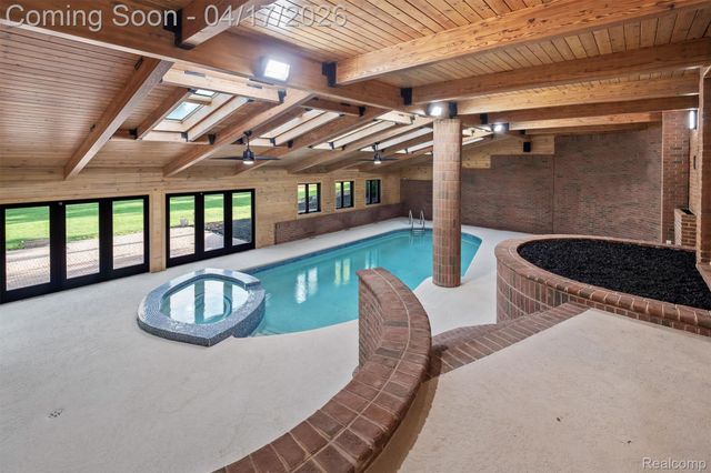 5305 Elmgate Bay Drive, Orchard Lake Village, MI 48324