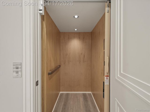 5305 Elmgate Bay Drive, Orchard Lake Village, MI 48324
