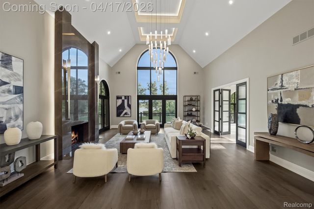 5305 Elmgate Bay Drive, Orchard Lake Village, MI 48324