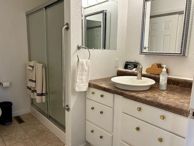 1347 Rawhide DRIVE, West Bend, WI 53090