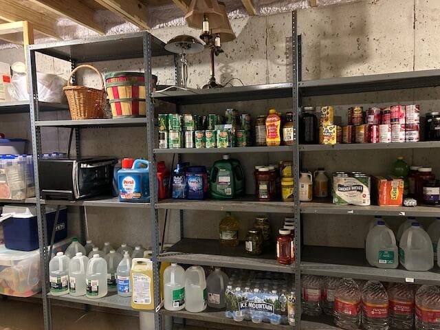 1347 Rawhide DRIVE, West Bend, WI 53090