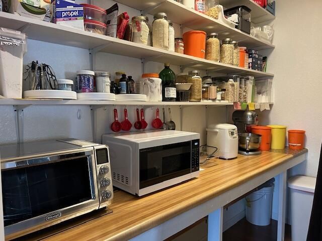 1347 Rawhide DRIVE, West Bend, WI 53090