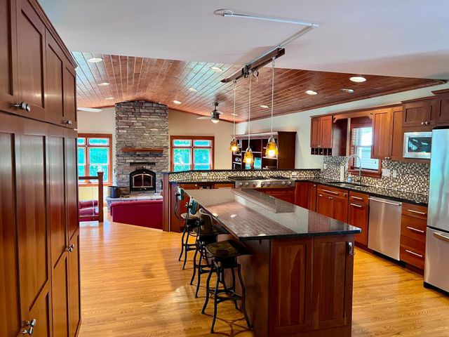 7251 Mill Road, Centerville, MN 55038