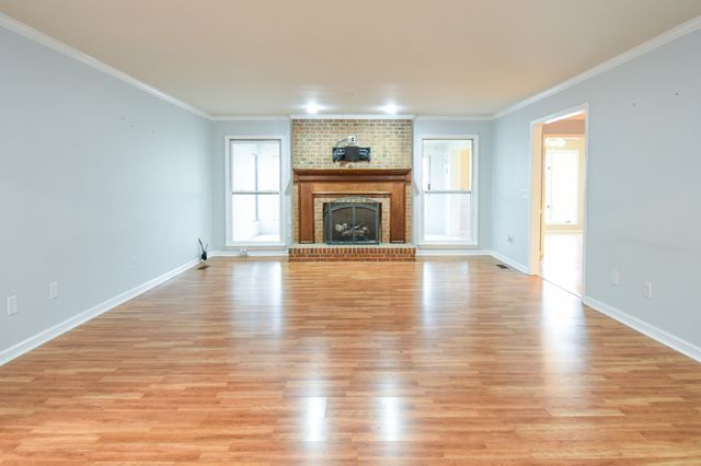 309 Ledgeview Dr, Shelbyville, TN 37160