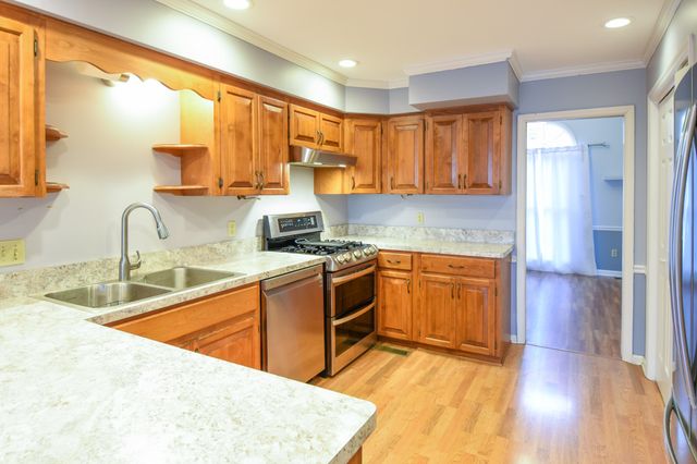 309 Ledgeview Dr, Shelbyville, TN 37160