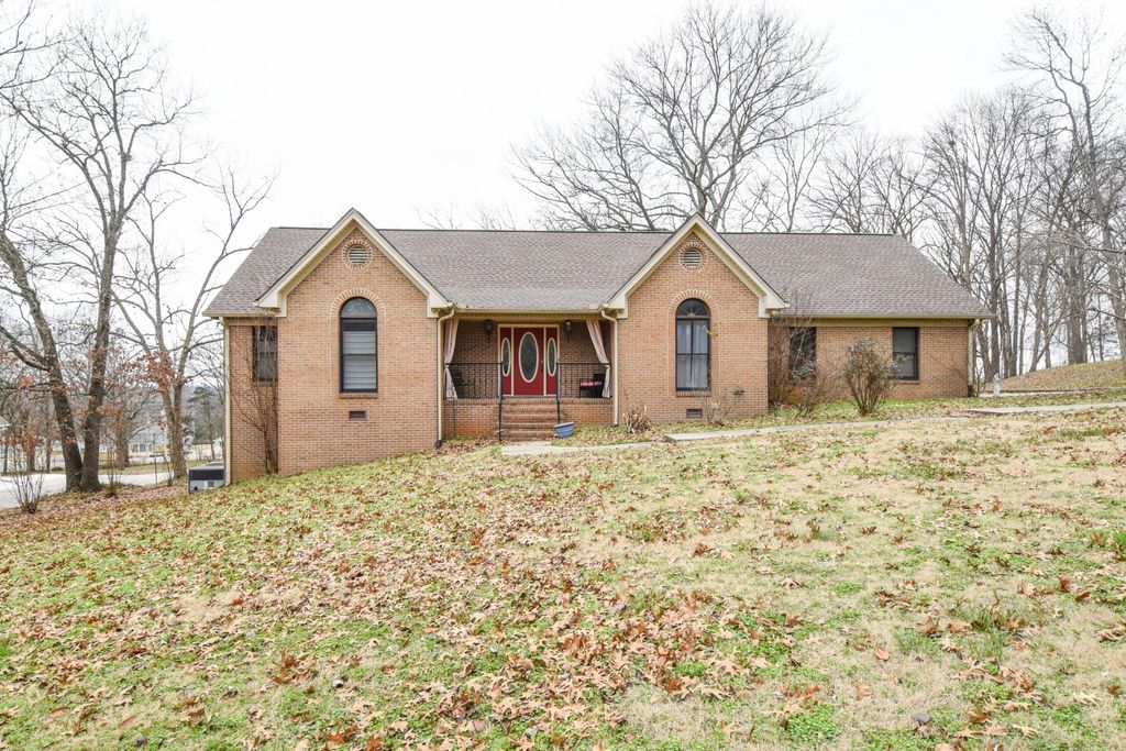 309 Ledgeview Dr, Shelbyville, TN 37160