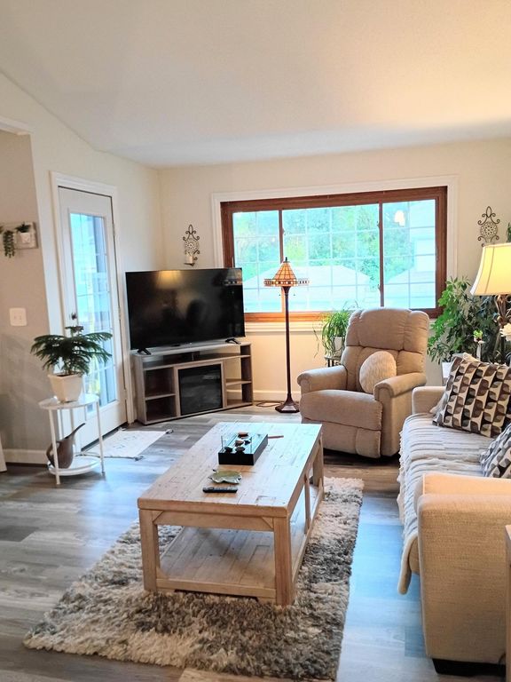 4160 3rd Street NE 203, Columbia Heights, MN 55421