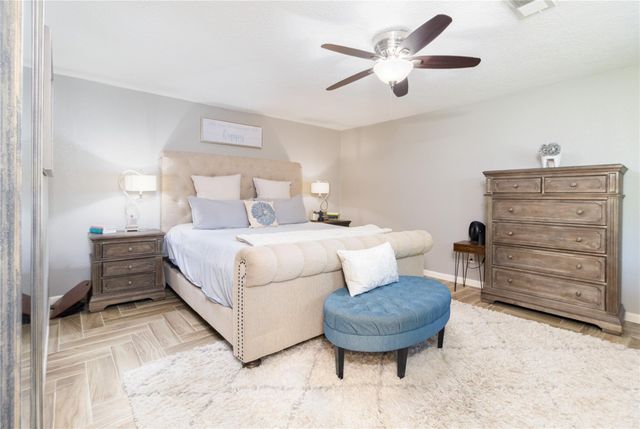 2211 River Falls Drive, Kingwood, TX 77339