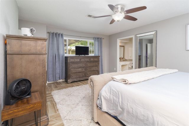 2211 River Falls Drive, Kingwood, TX 77339