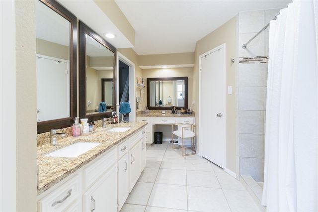2211 River Falls Drive, Kingwood, TX 77339