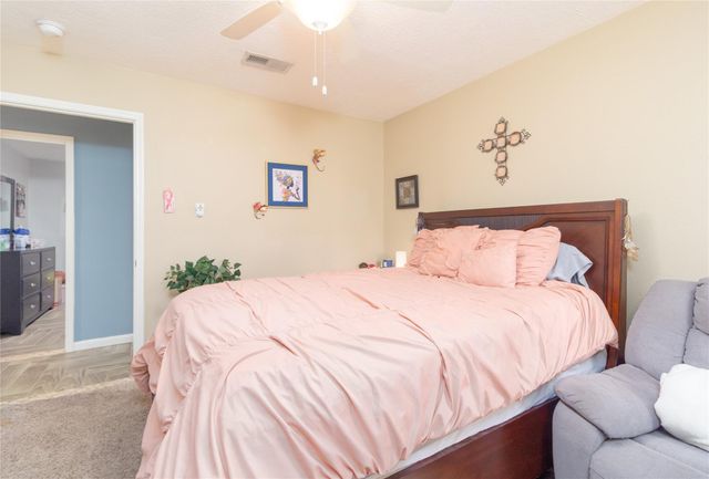 2211 River Falls Drive, Kingwood, TX 77339