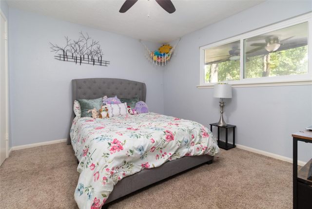 2211 River Falls Drive, Kingwood, TX 77339