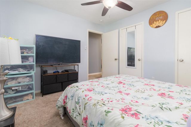 2211 River Falls Drive, Kingwood, TX 77339