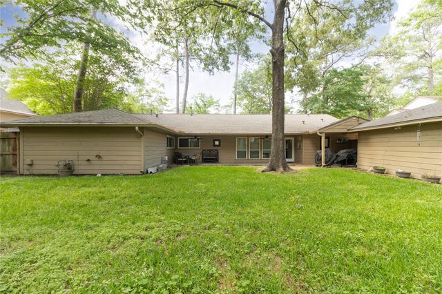 2211 River Falls Drive, Kingwood, TX 77339