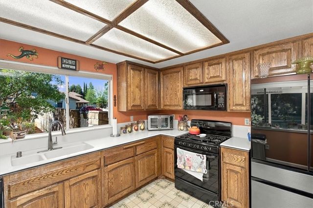 1418 Diamond Court, Redlands, CA 92374