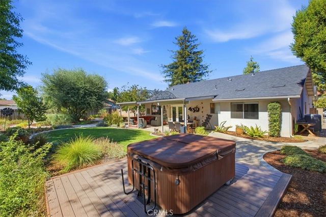 1418 Diamond Court, Redlands, CA 92374