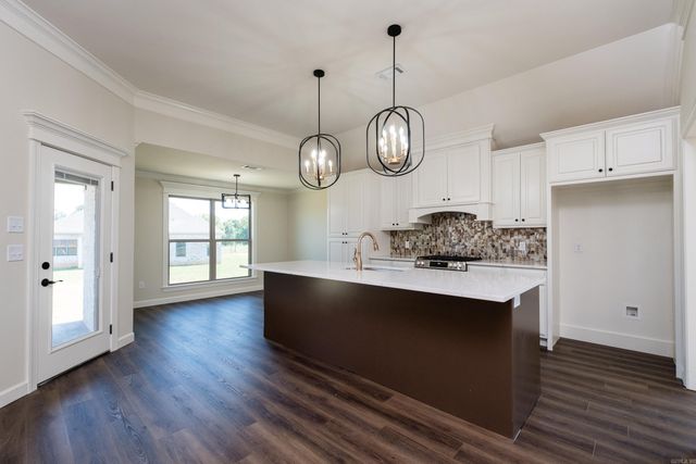 71 Corniche Cove, Maumelle, AR 72113
