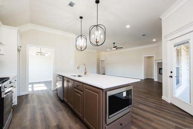 71 Corniche Cove, Maumelle, AR 72113