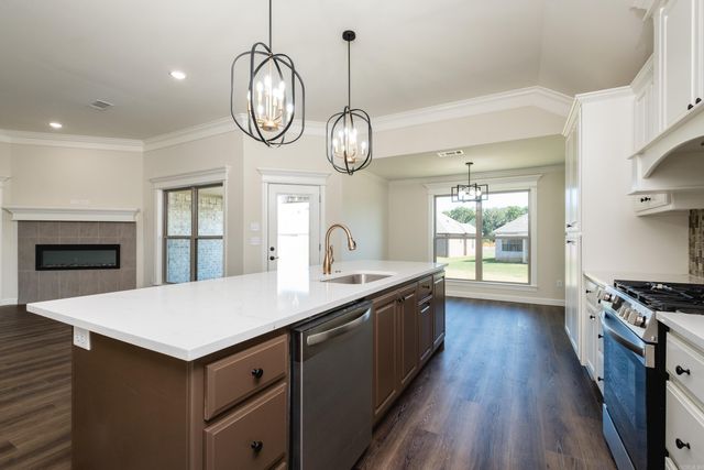71 Corniche Cove, Maumelle, AR 72113