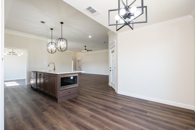71 Corniche Cove, Maumelle, AR 72113