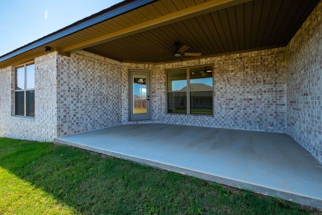 71 Corniche Cove, Maumelle, AR 72113