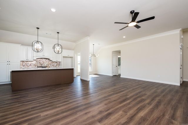 71 Corniche Cove, Maumelle, AR 72113