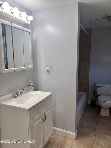 391 Monmouth Avenue 1, Leonardo, NJ 07737
