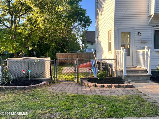 391 Monmouth Avenue 1, Leonardo, NJ 07737
