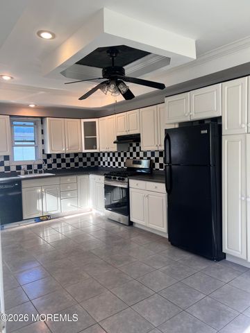 391 Monmouth Avenue 1, Leonardo, NJ 07737