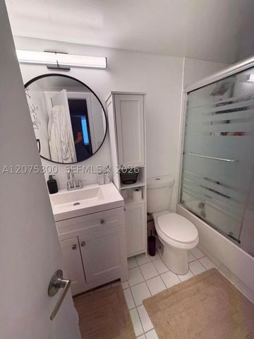 200 Leslie Dr 427, Hallandale Beach, FL 33009