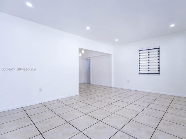 1600 NW 29th Avenue, Miami, FL 33125