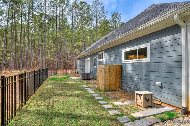 201 Sunflower Circle, Mc Cormick, SC 29835