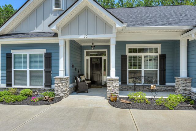 201 Sunflower Circle, Mc Cormick, SC 29835