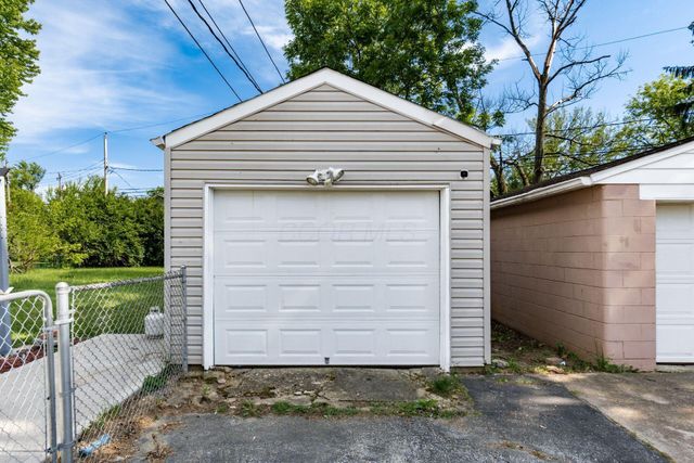 3698 Dorothy Drive, Columbus, OH 43224
