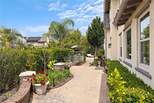 5 Cambridge Road, Ladera Ranch, CA 92694