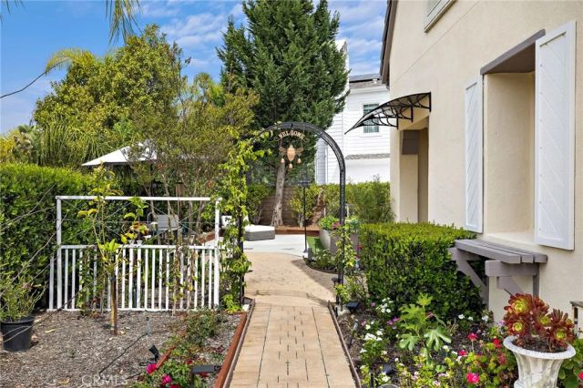 5 Cambridge Road, Ladera Ranch, CA 92694